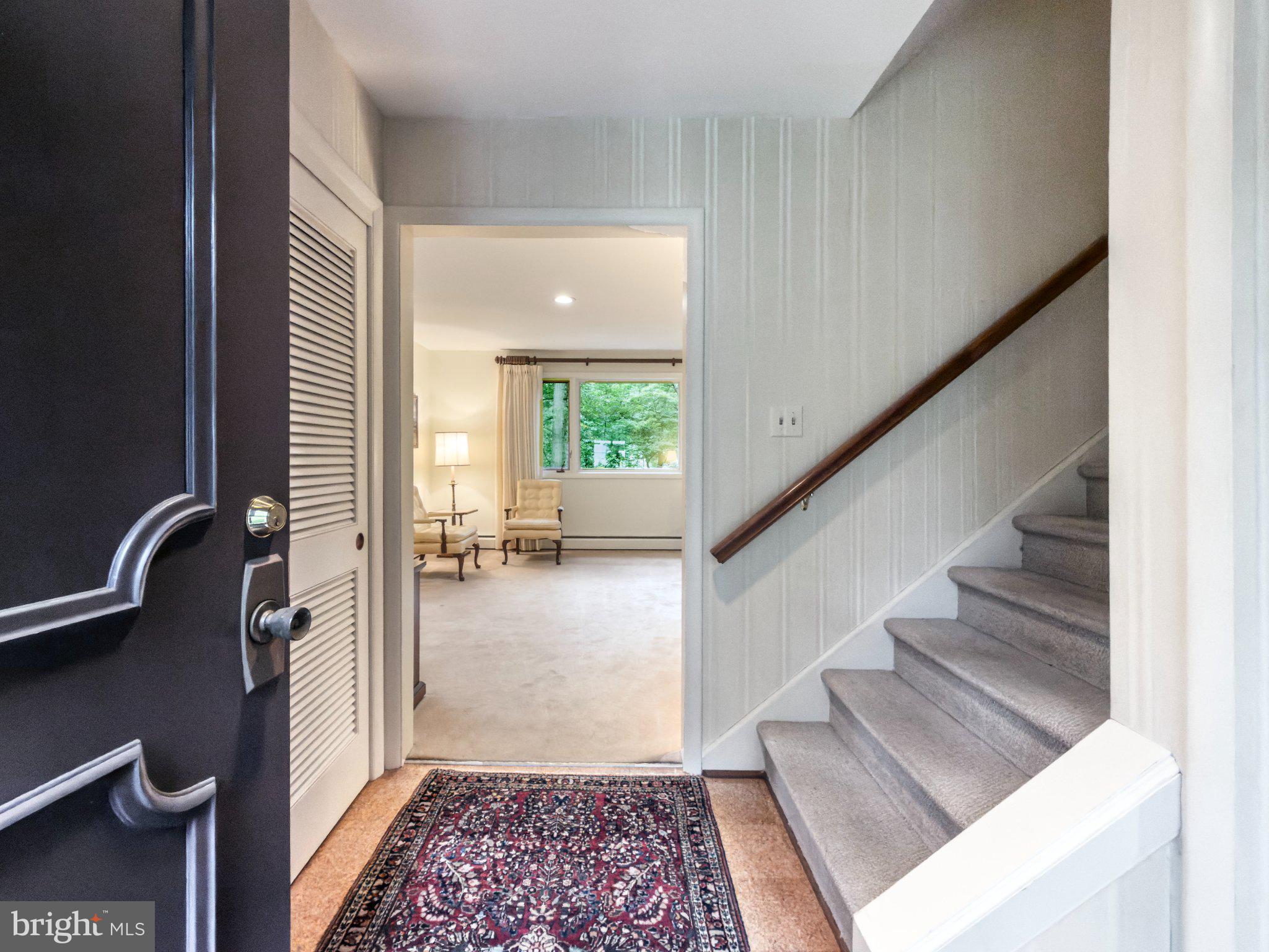 1717 HAMILTON DRIVE