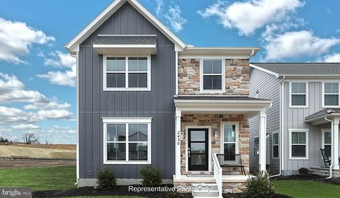 2422 HAWTHORNE DRIVE HARRISBURG PA 17110