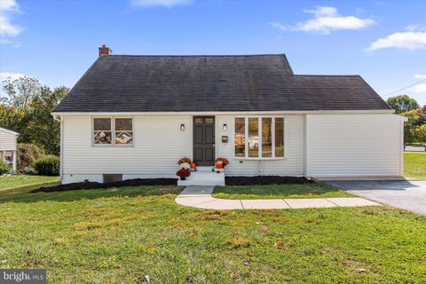 3738 STUART DRIVE YORK PA 17402