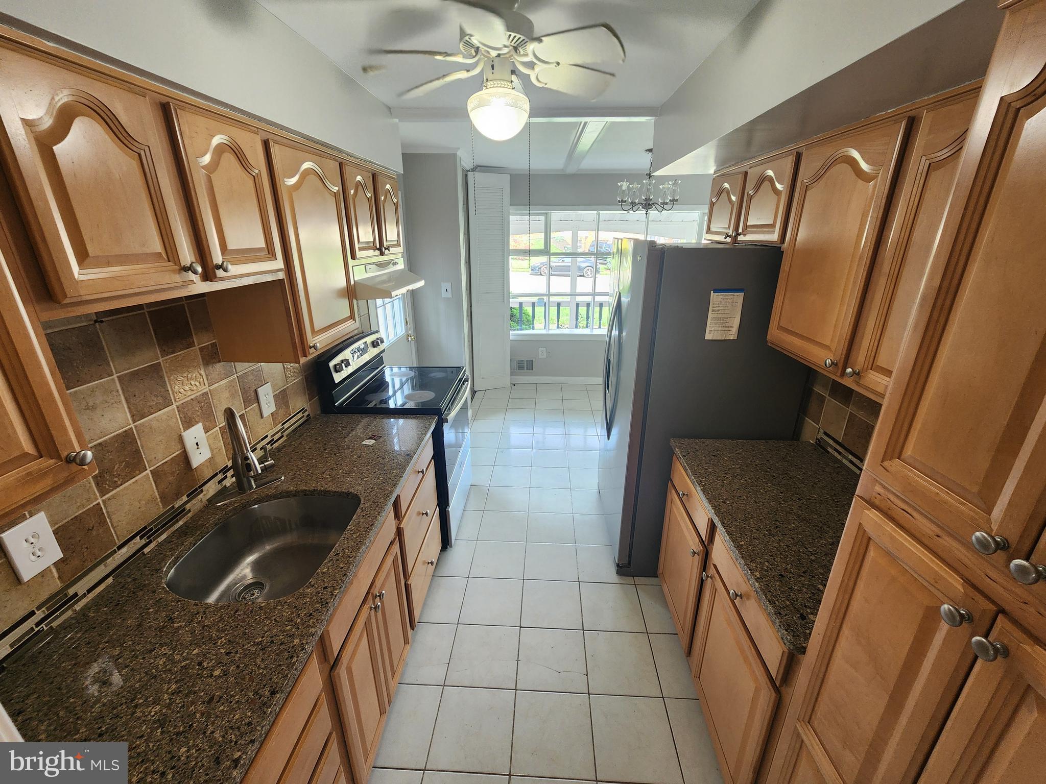 LAKE RIDGE - Residential