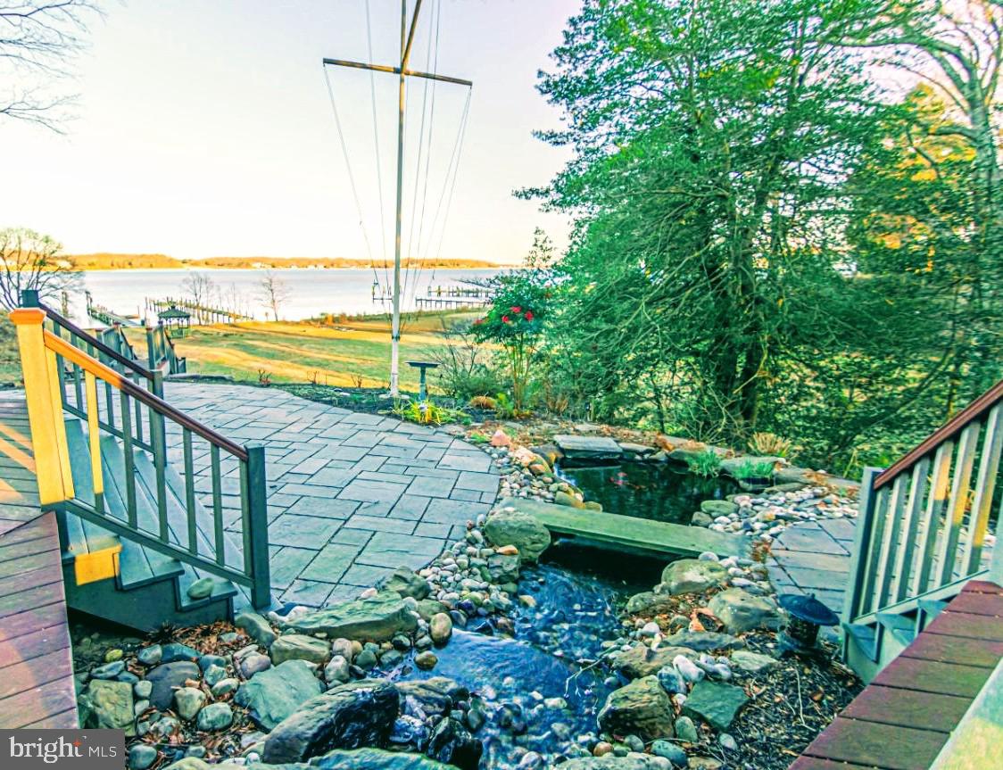 WOODLAND BEACH - Residential