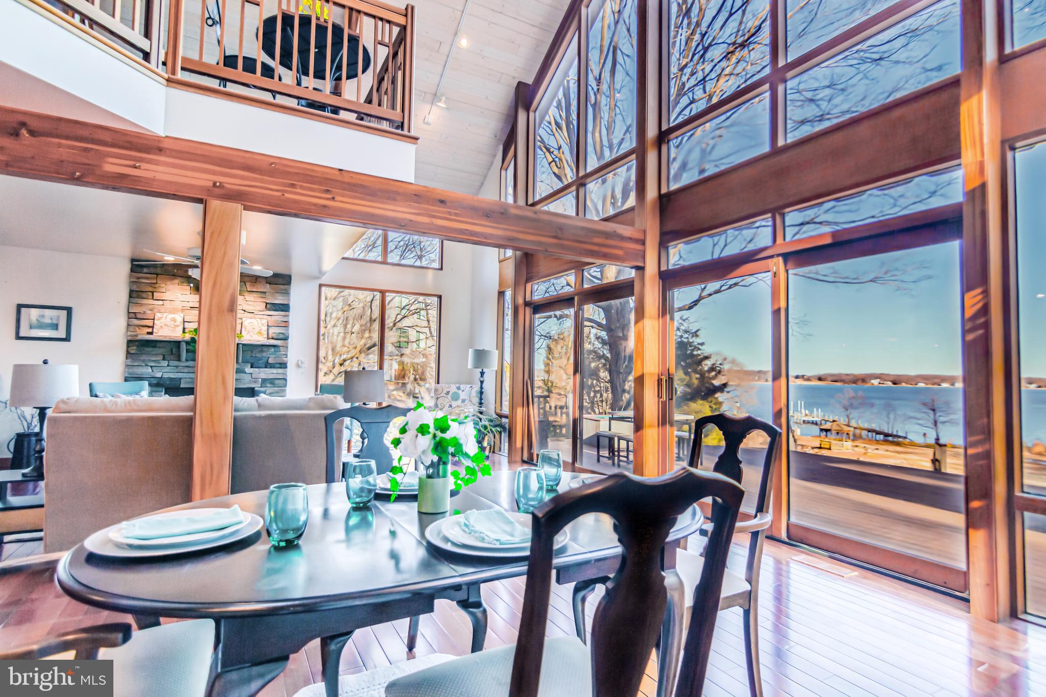 WOODLAND BEACH - Residential