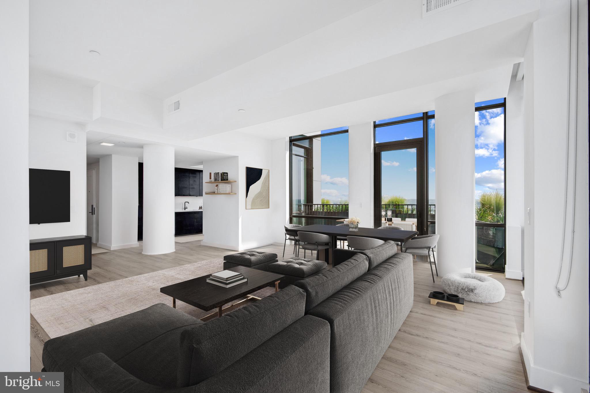 269 19TH COURT S PH2508