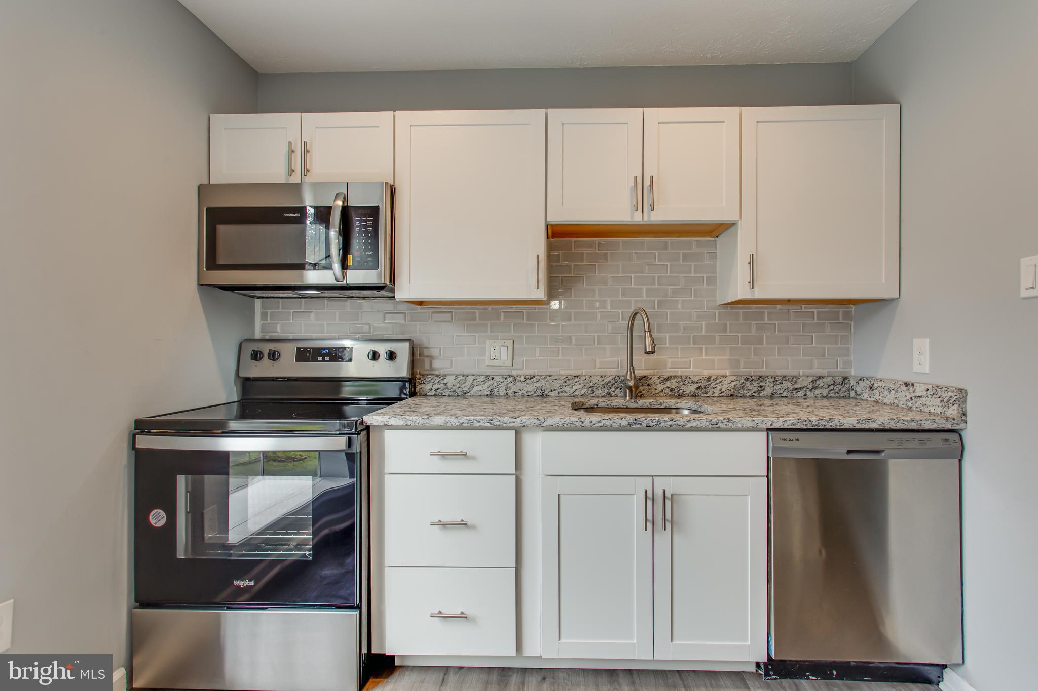 ST CHARLES BANNISTER - Residential