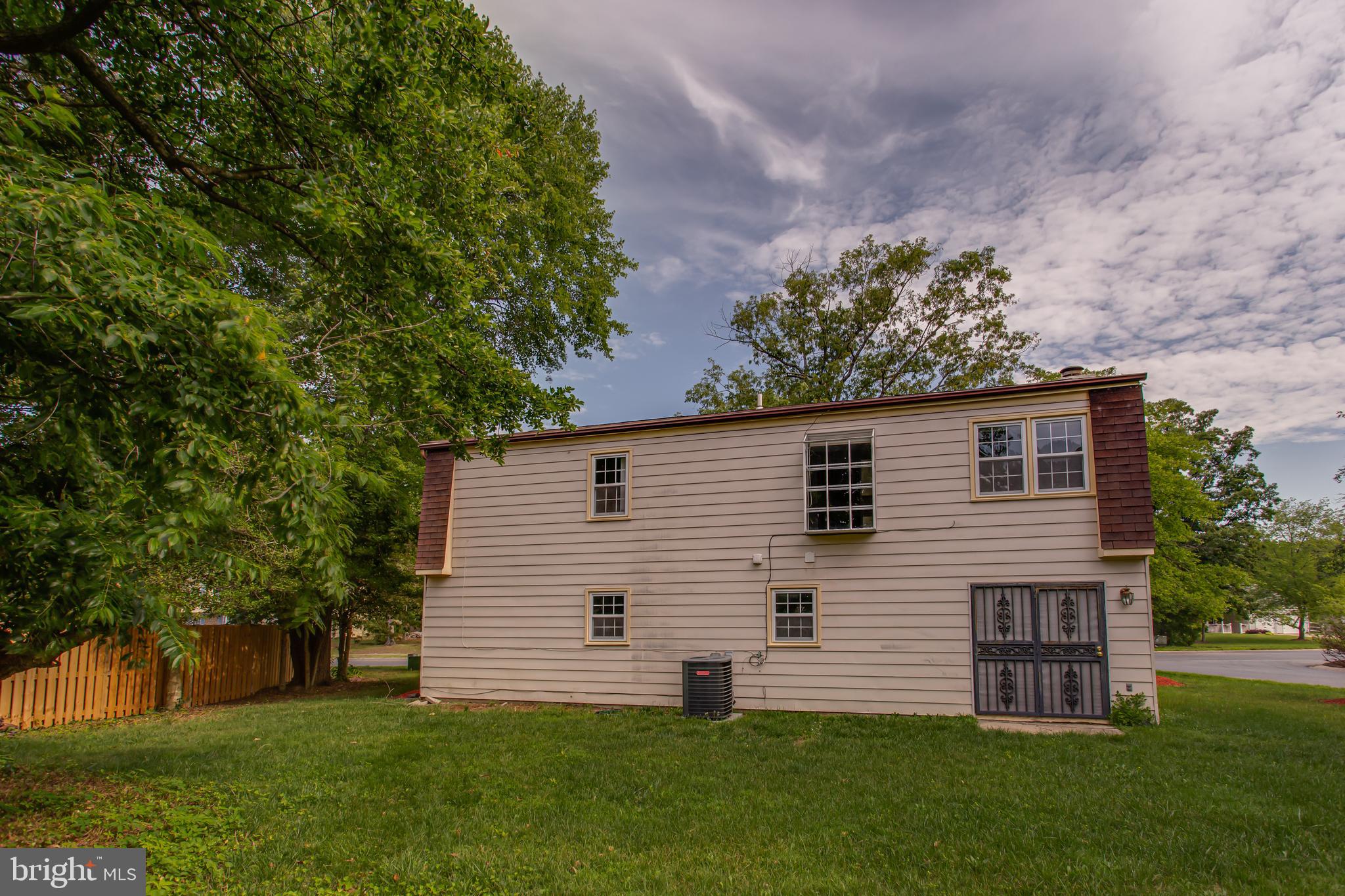 ST CHARLES BANNISTER - Residential