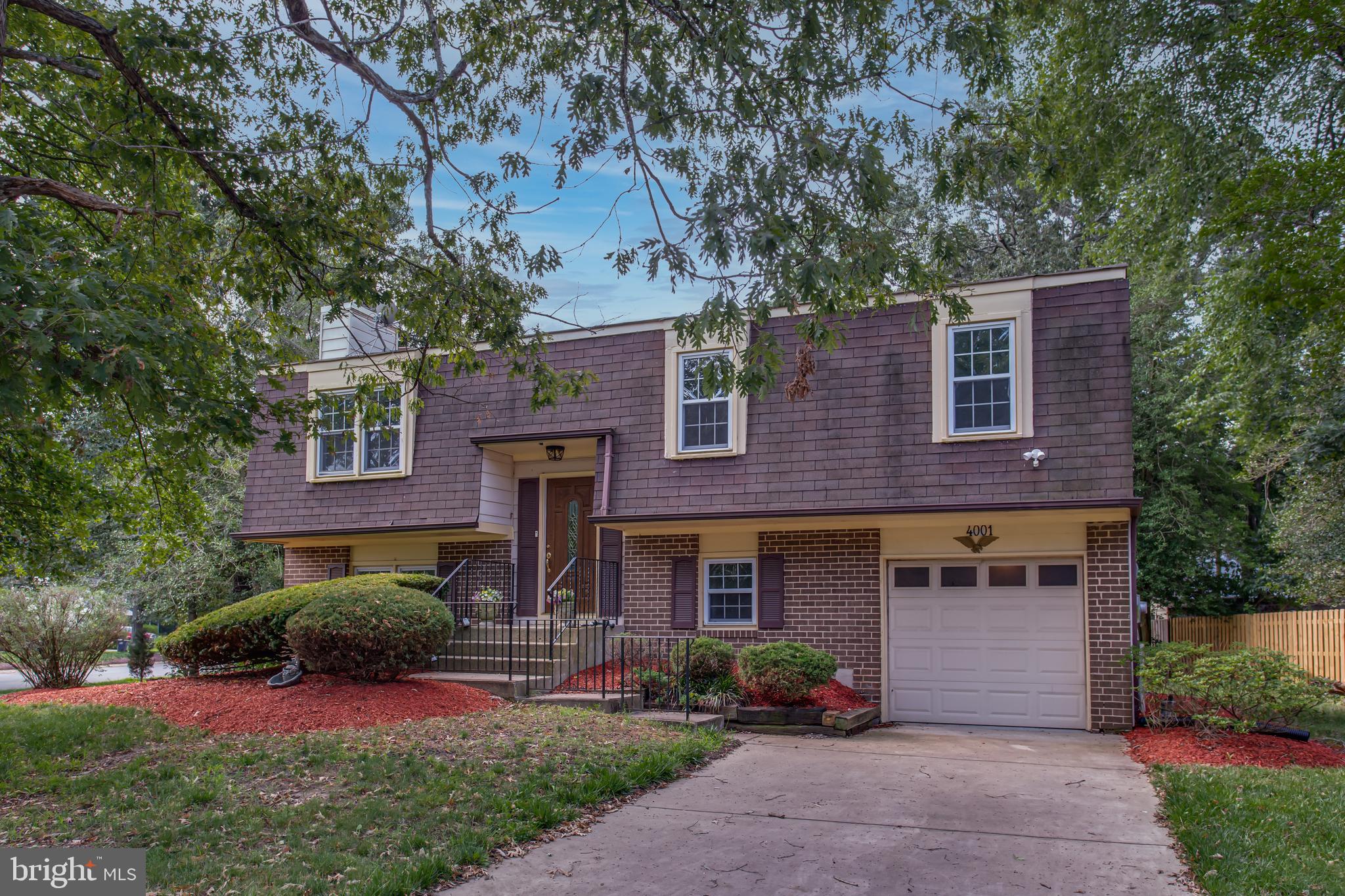 ST CHARLES BANNISTER - Residential