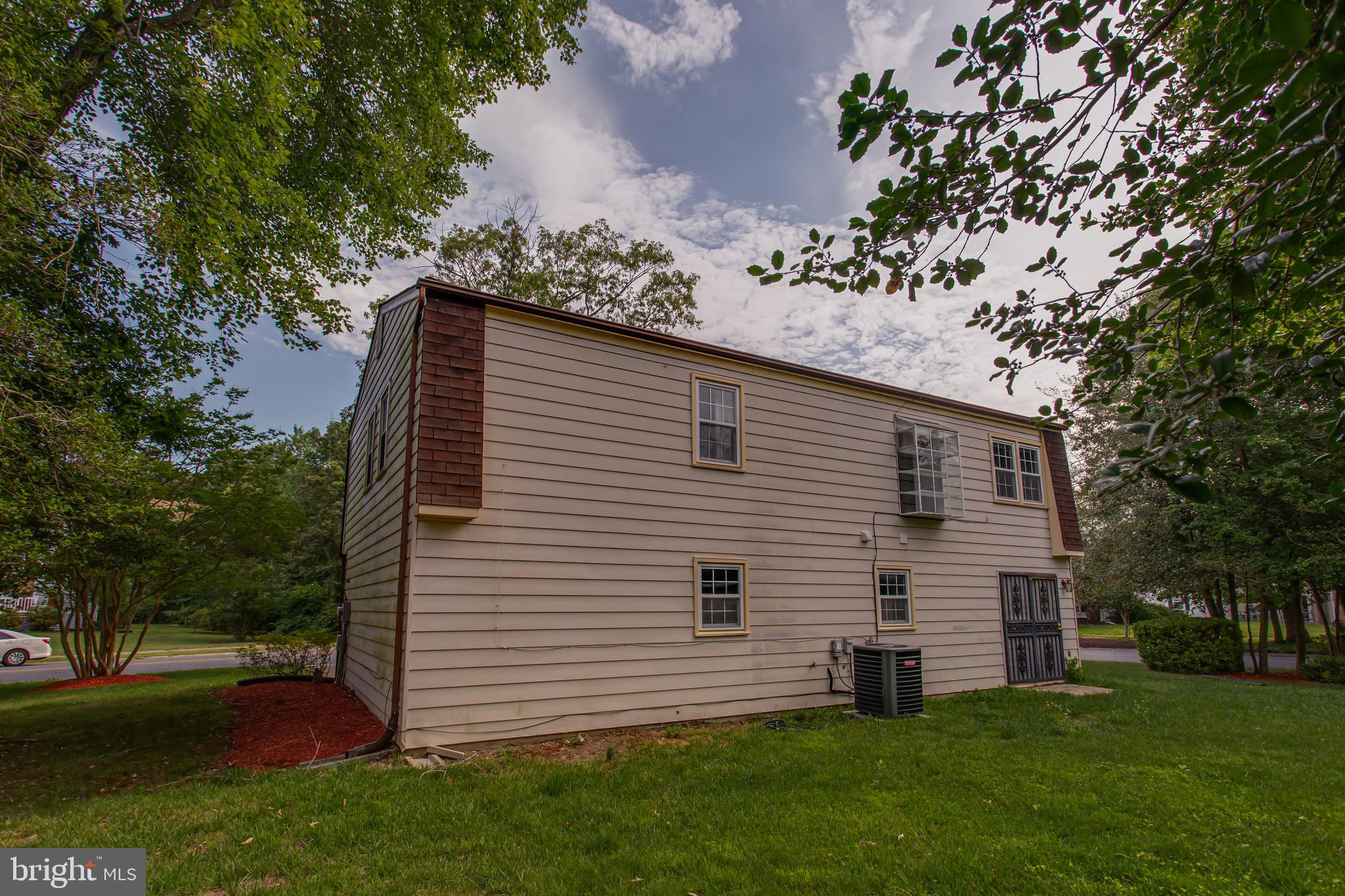 ST CHARLES BANNISTER - Residential