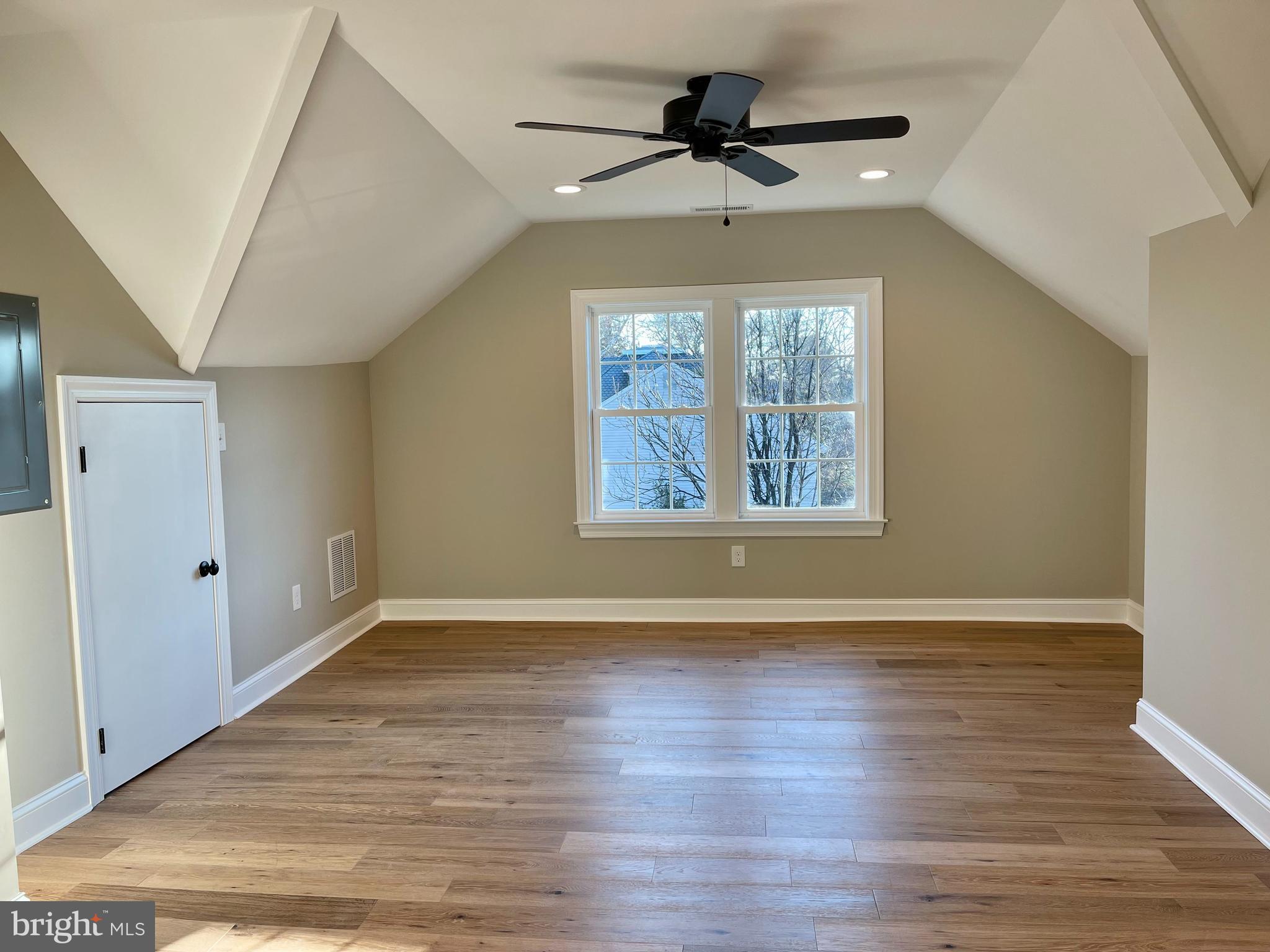 308 COOPER STREET 3