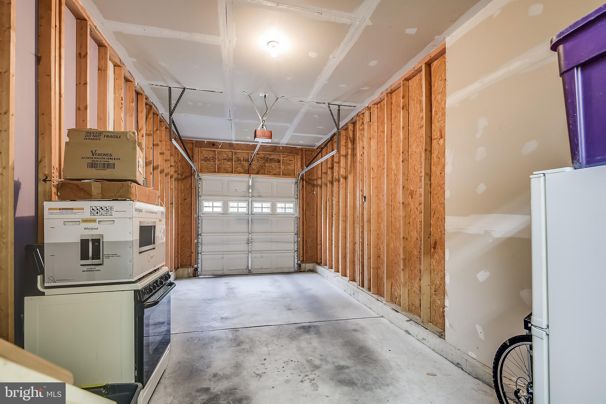 GLYNDON TRACE - Residential