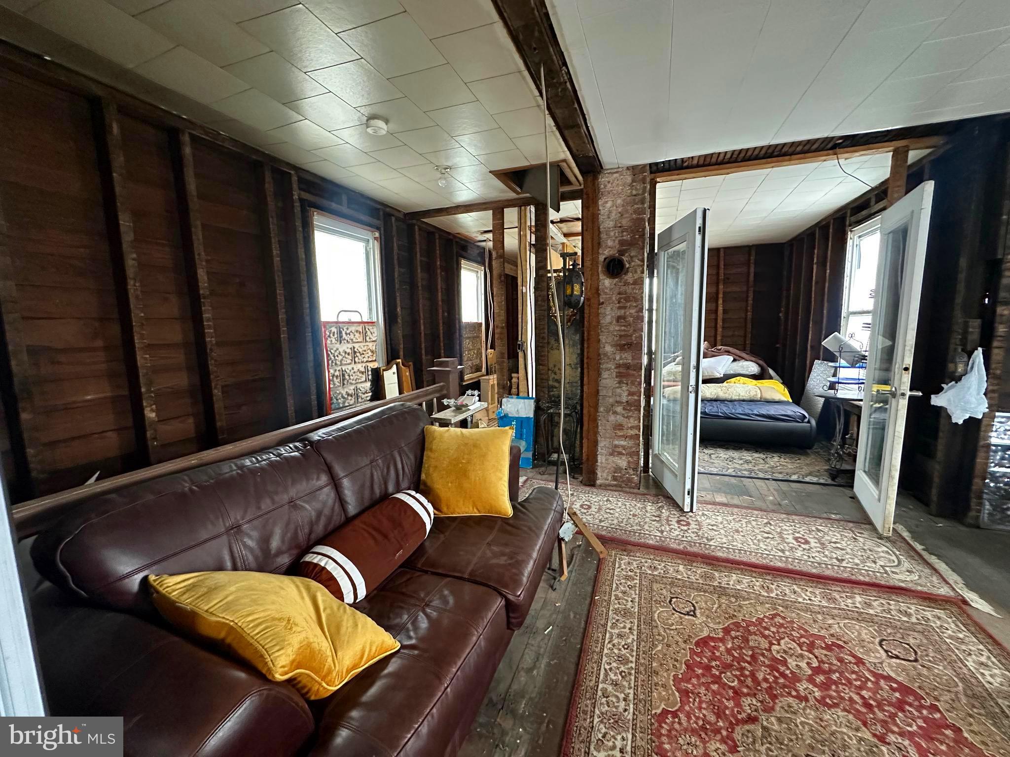 RIDGLEY - Residential