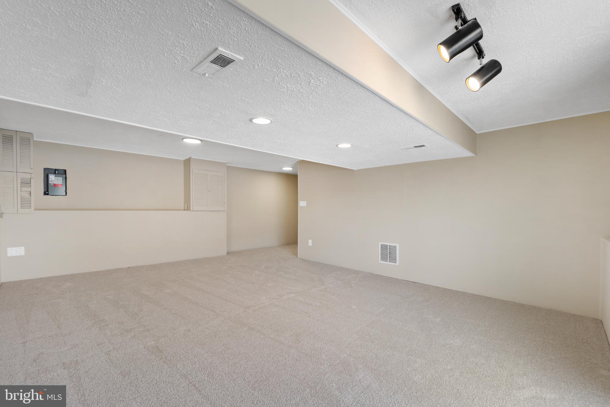 OLNEY ACRES - Residential