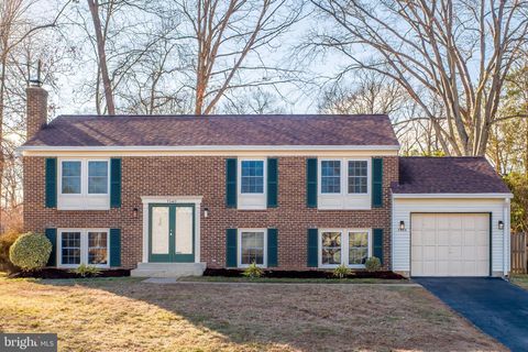 1540 POWELLS TAVERN PLACE HERNDON VA 20170