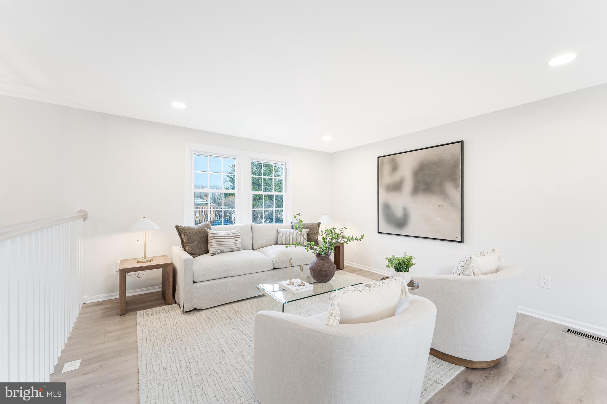 HIDDENBROOK - Residential