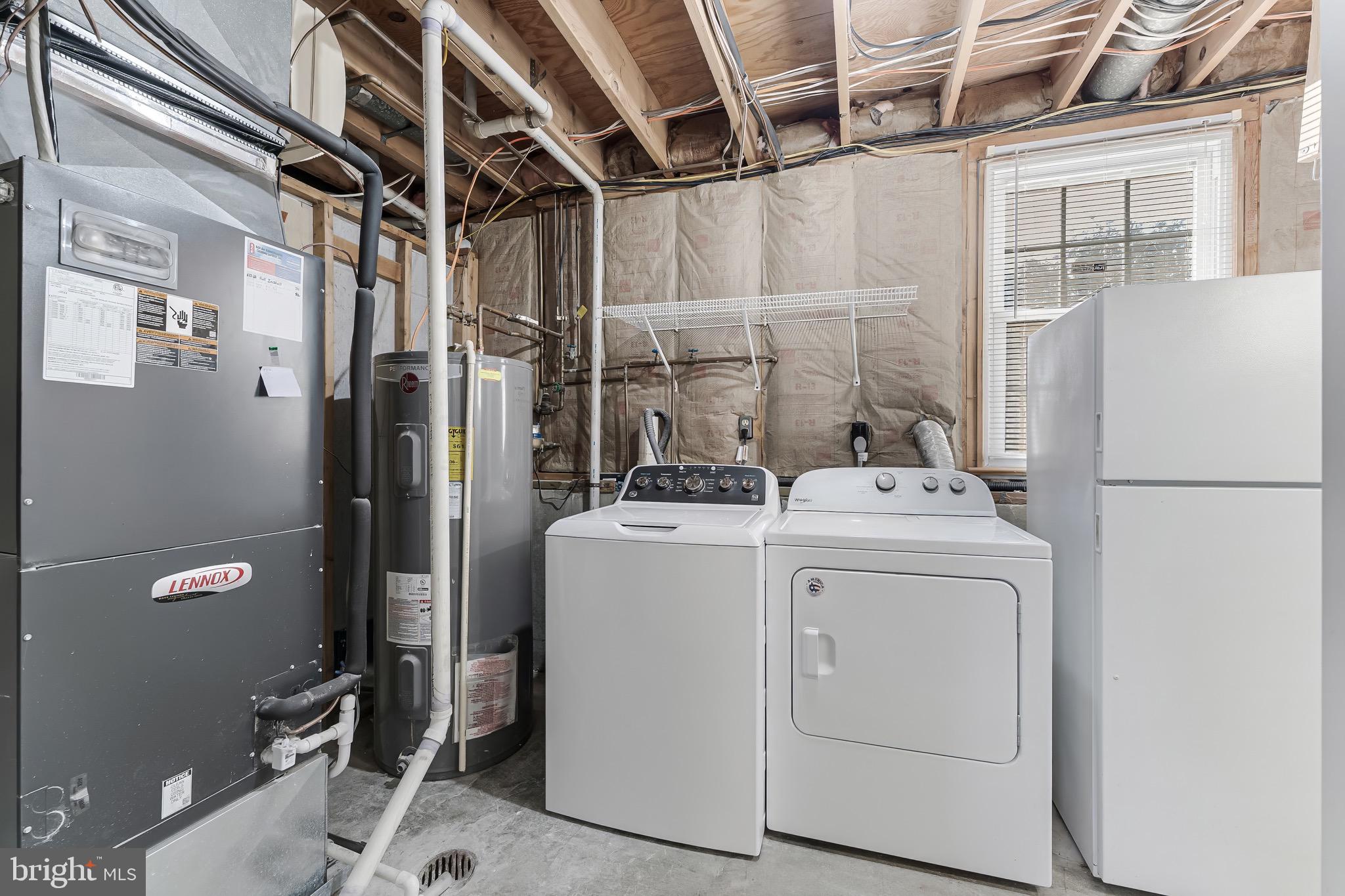 HIDDENBROOK - Residential