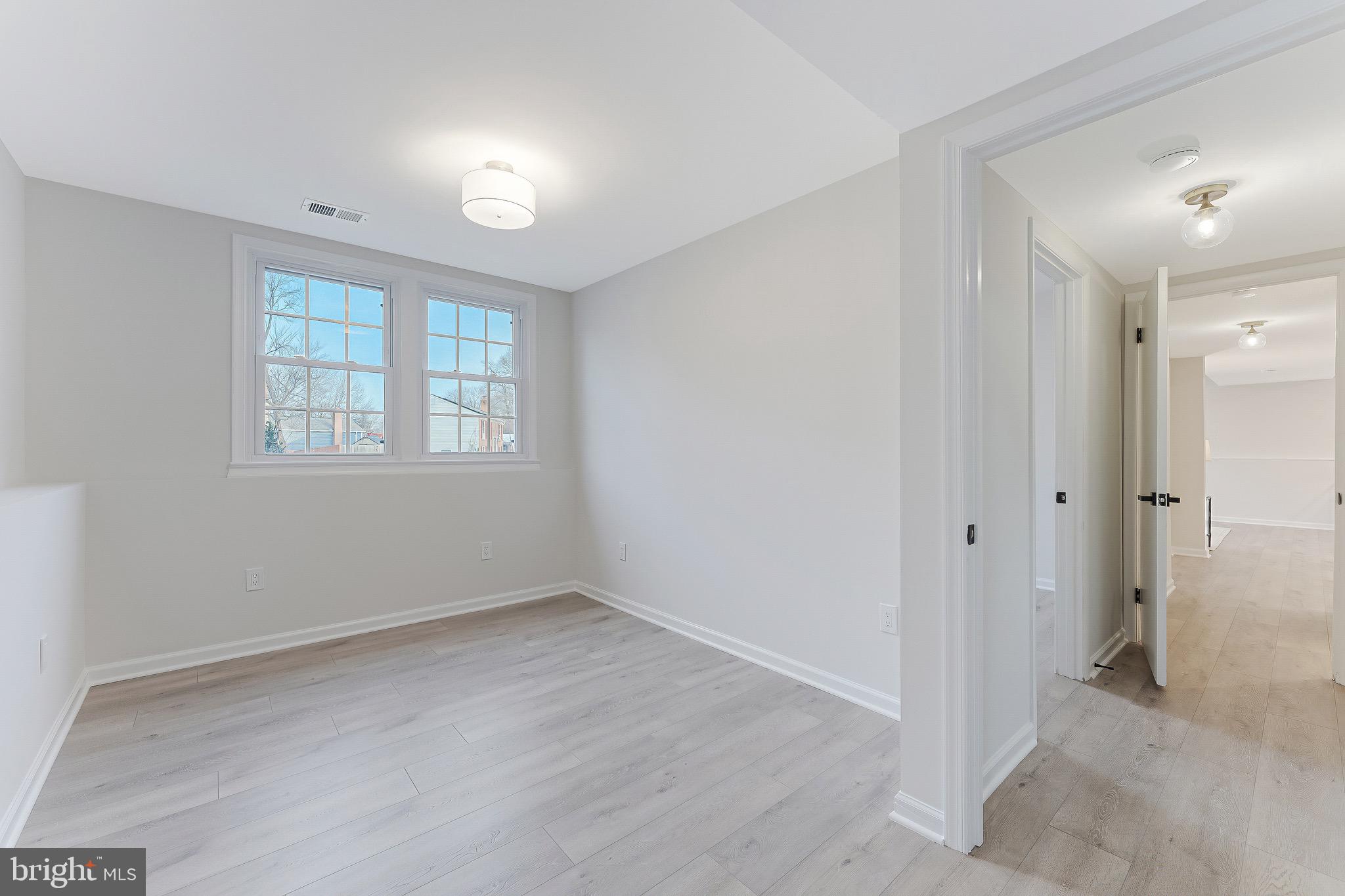 HIDDENBROOK - Residential