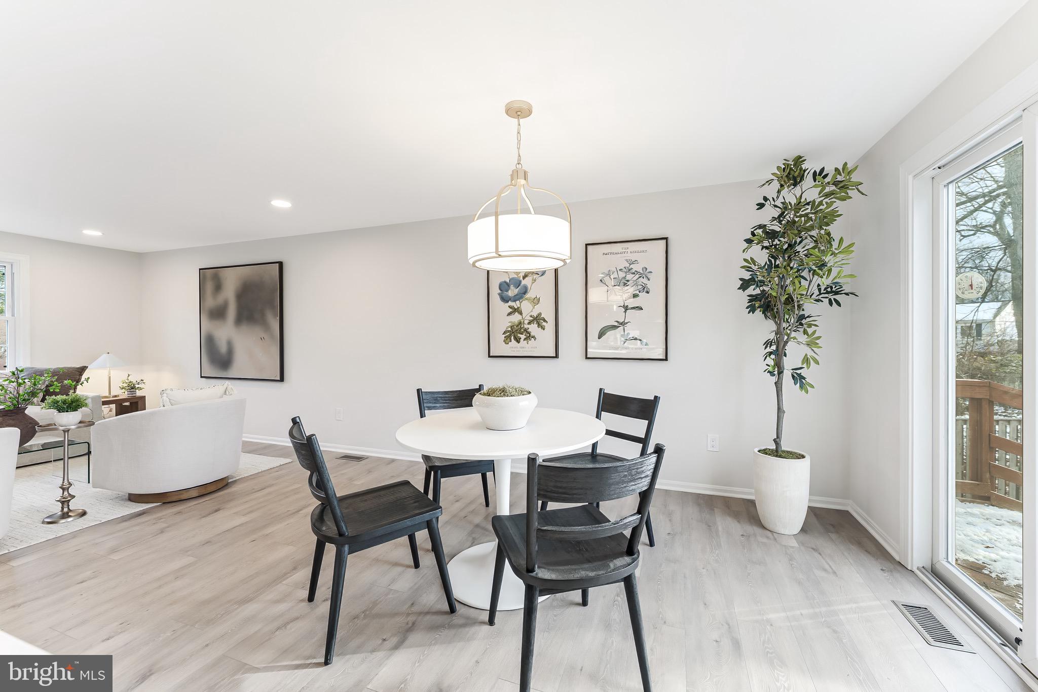 HIDDENBROOK - Residential