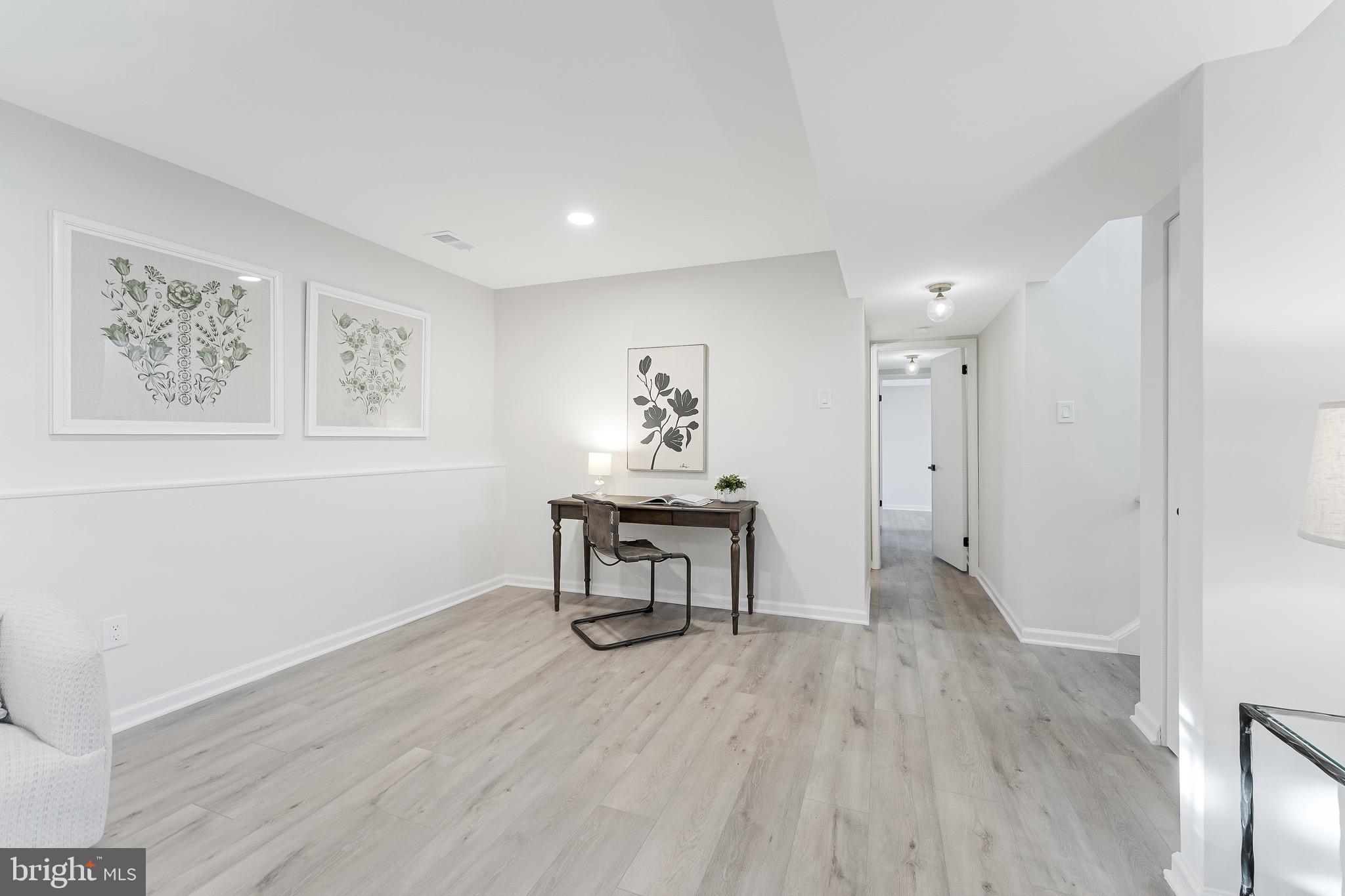 HIDDENBROOK - Residential