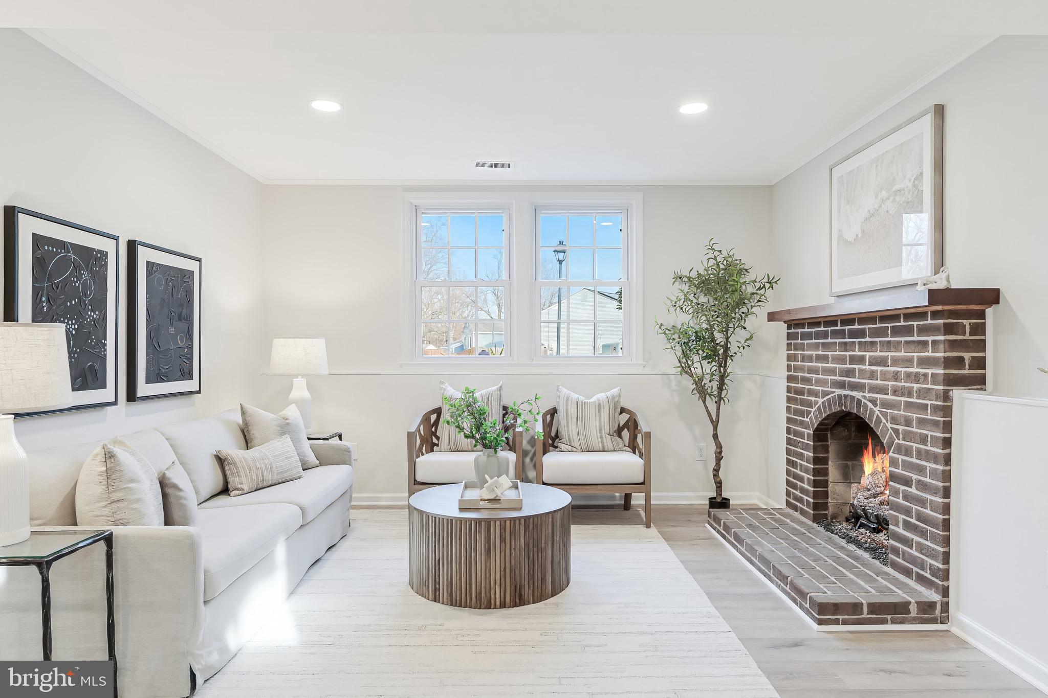 HIDDENBROOK - Residential