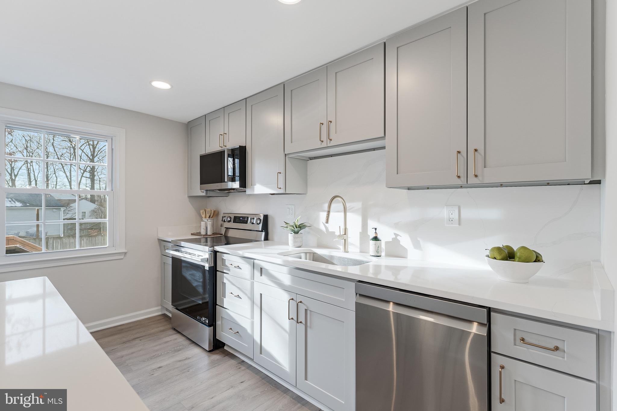 HIDDENBROOK - Residential