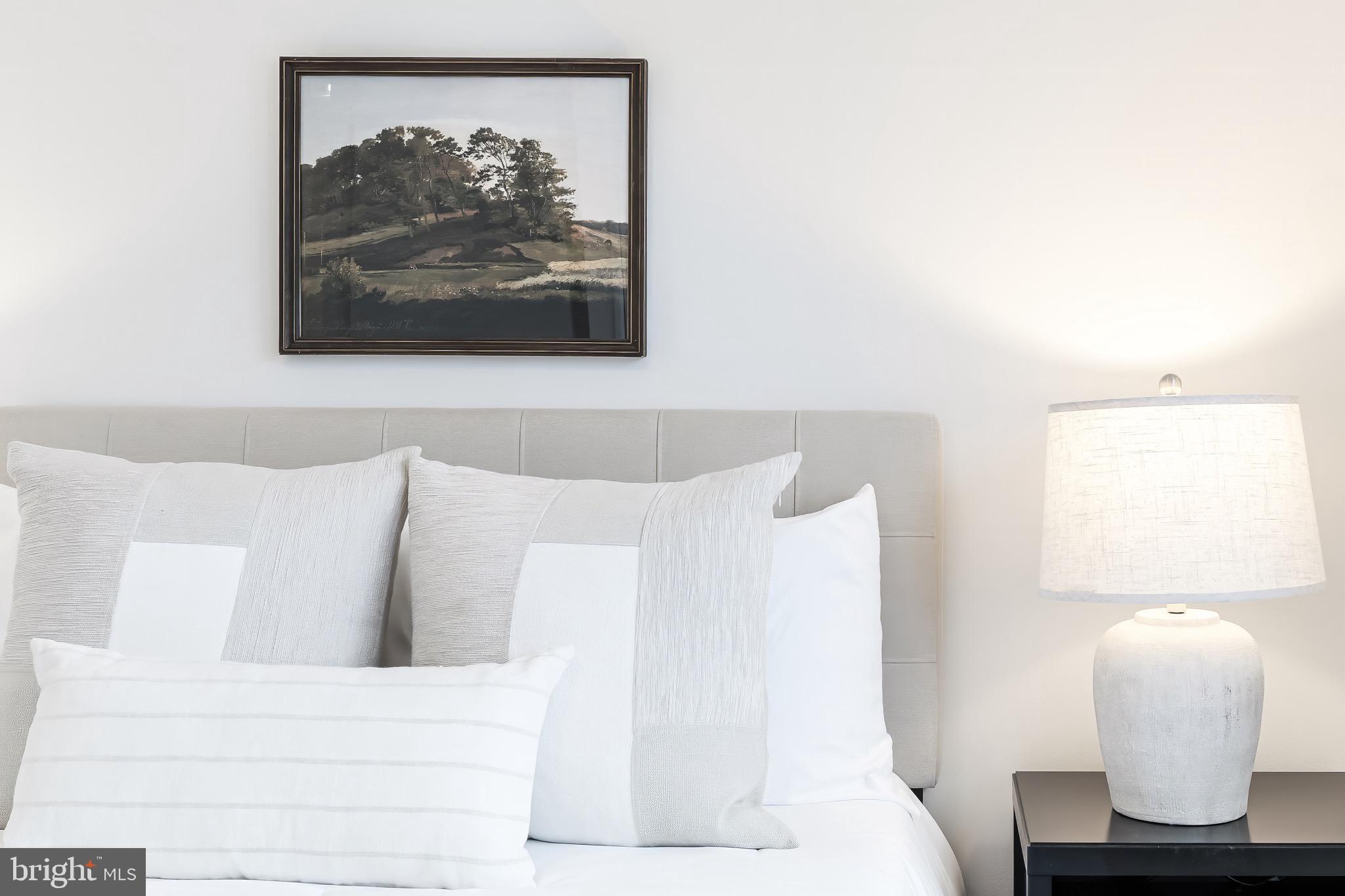 HIDDENBROOK - Residential