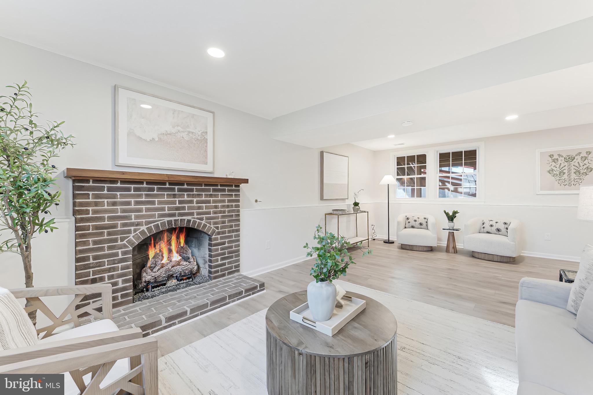 HIDDENBROOK - Residential