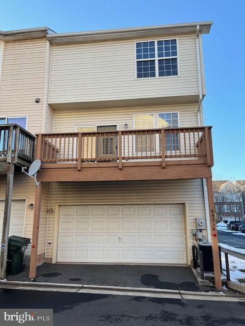 POTOMAC LAKES - Residential Lease