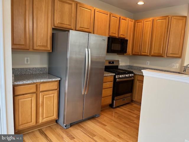 POTOMAC LAKES - Residential Lease