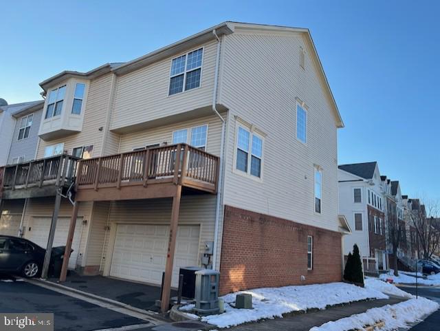 POTOMAC LAKES - Residential Lease