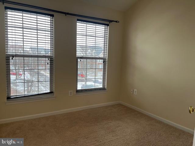 POTOMAC LAKES - Residential Lease