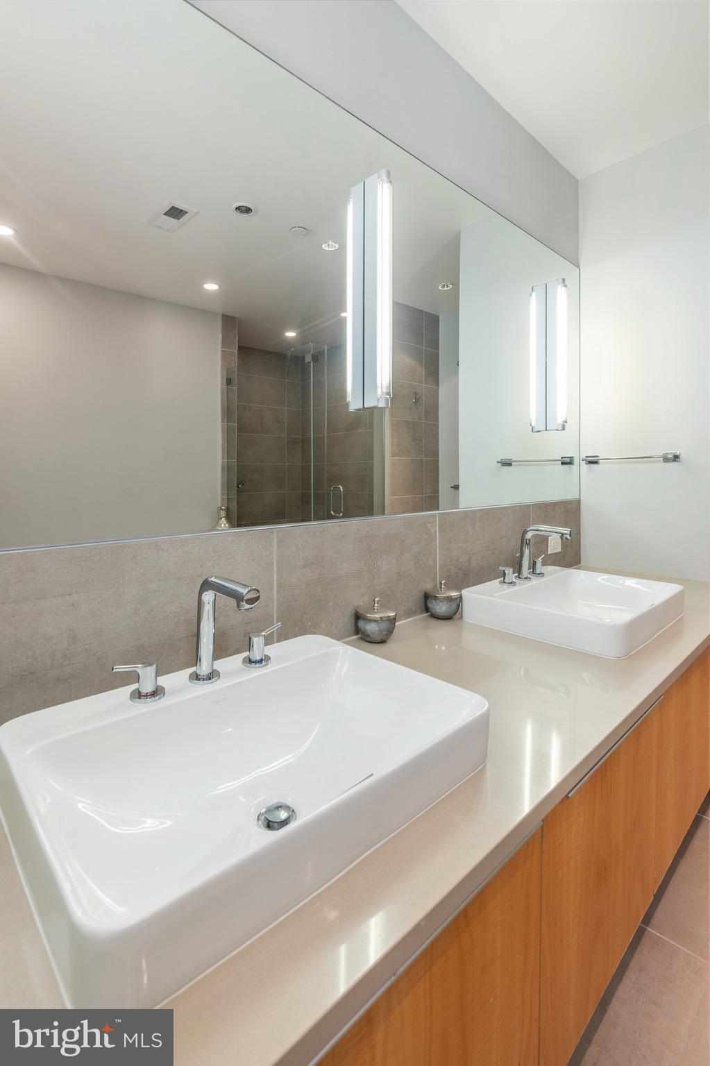 WASHINGTON SQ WEST - Residential