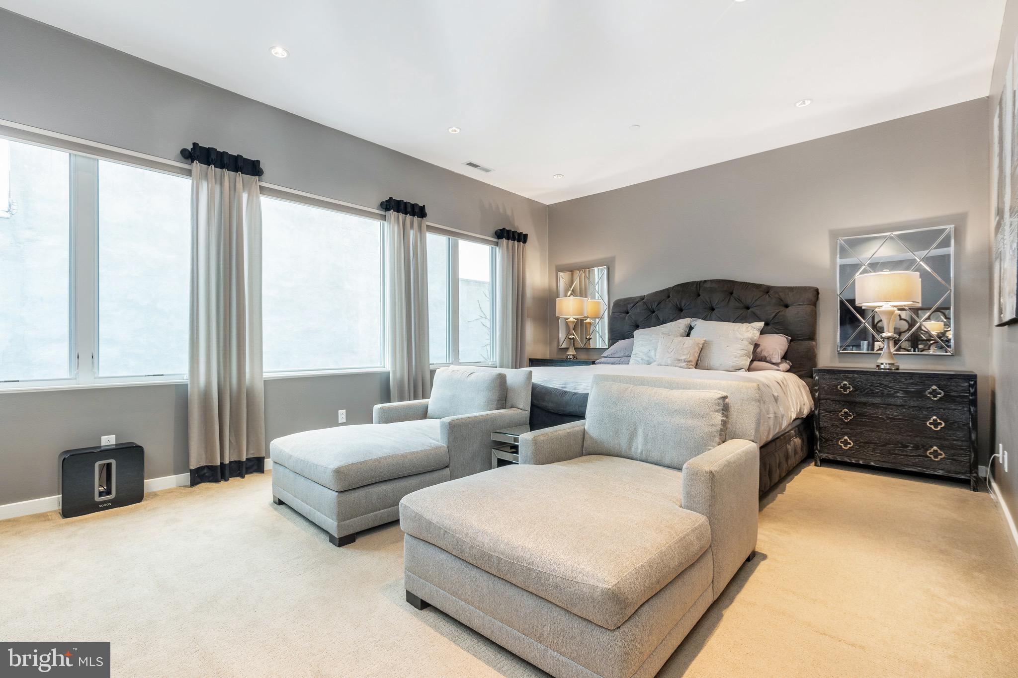 WASHINGTON SQ WEST - Residential