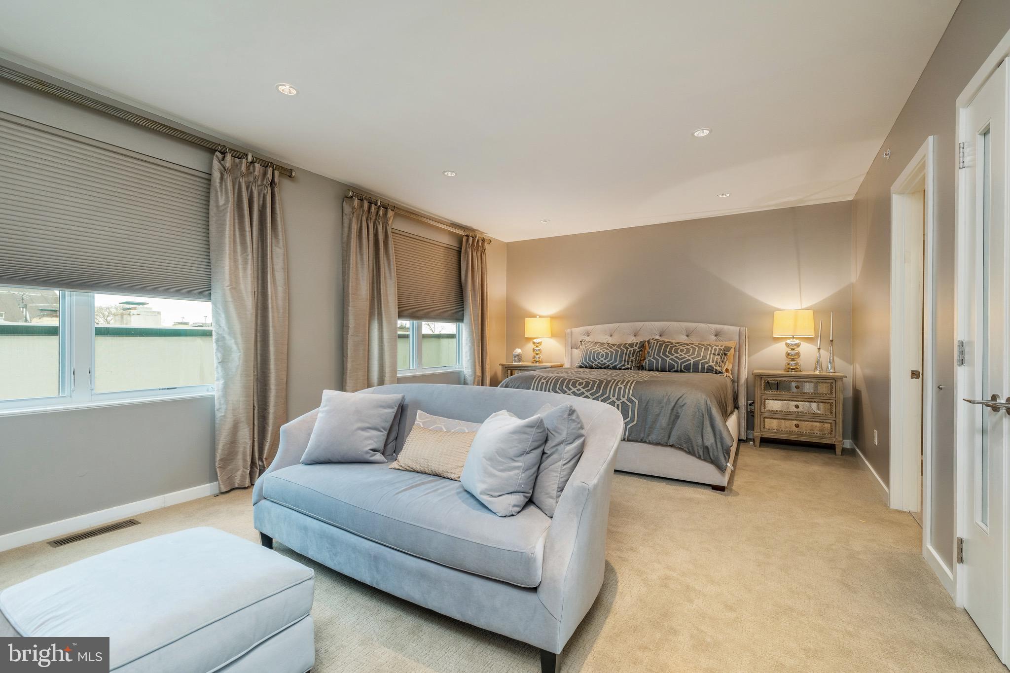 WASHINGTON SQ WEST - Residential