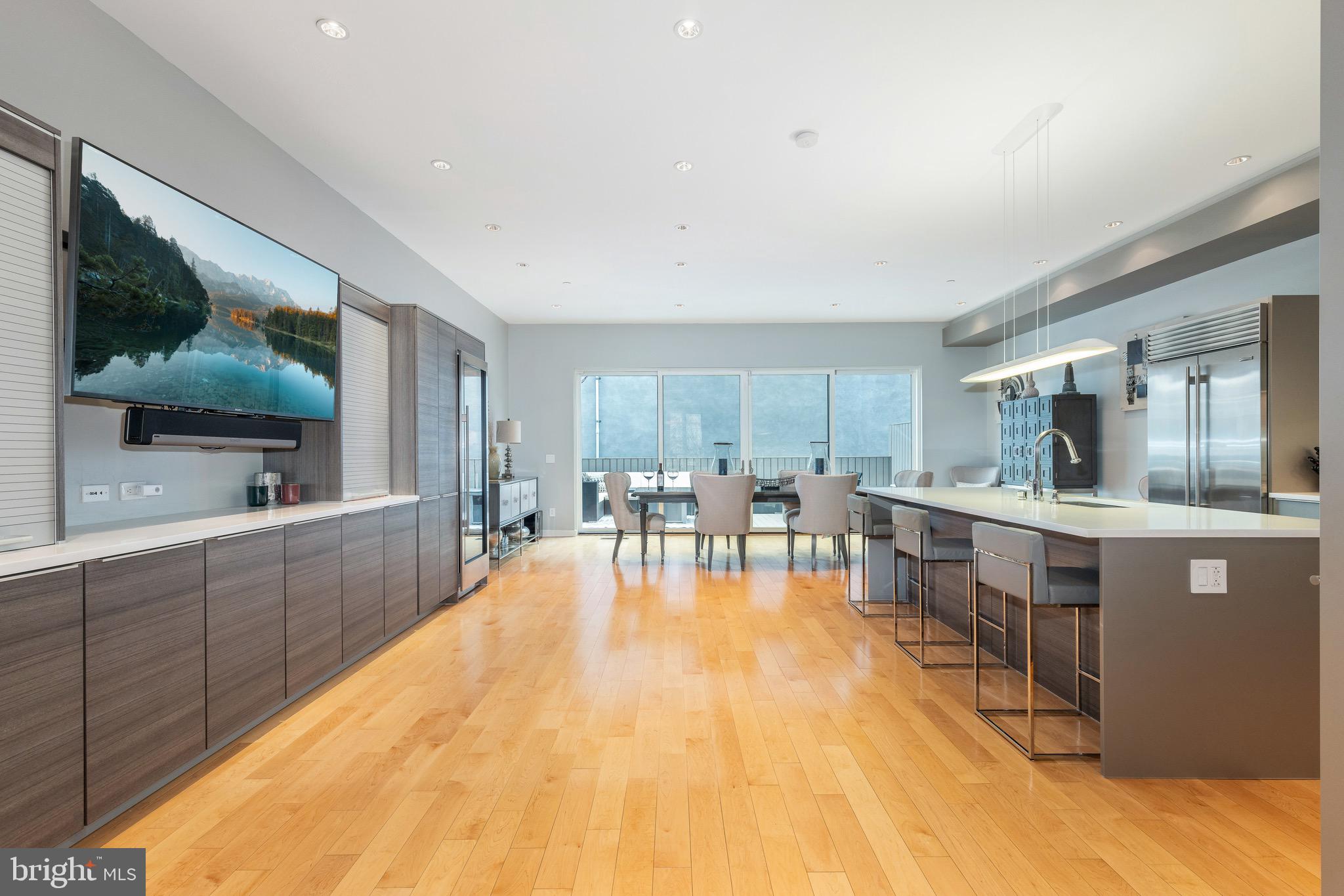 WASHINGTON SQ WEST - Residential