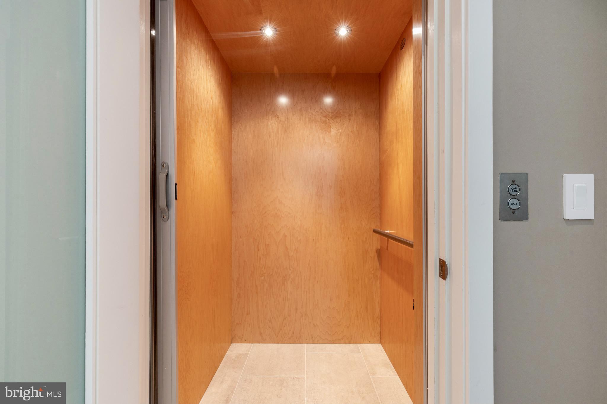 WASHINGTON SQ WEST - Residential