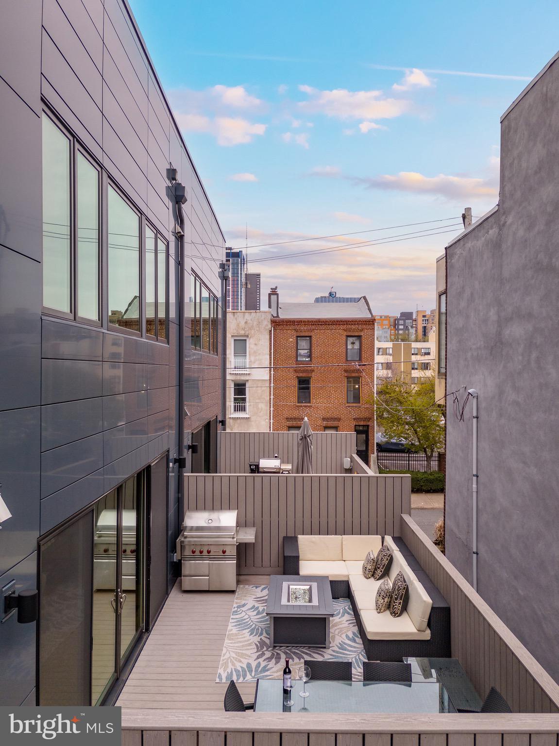 WASHINGTON SQ WEST - Residential