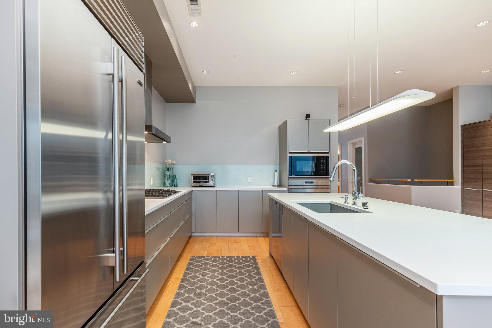 WASHINGTON SQ WEST - Residential