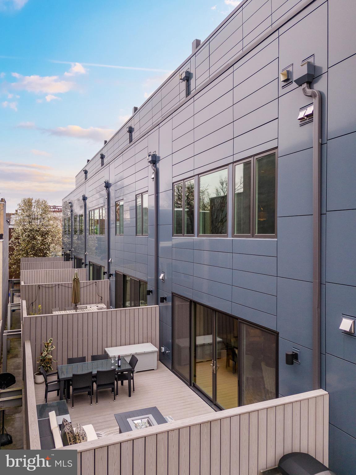 WASHINGTON SQ WEST - Residential