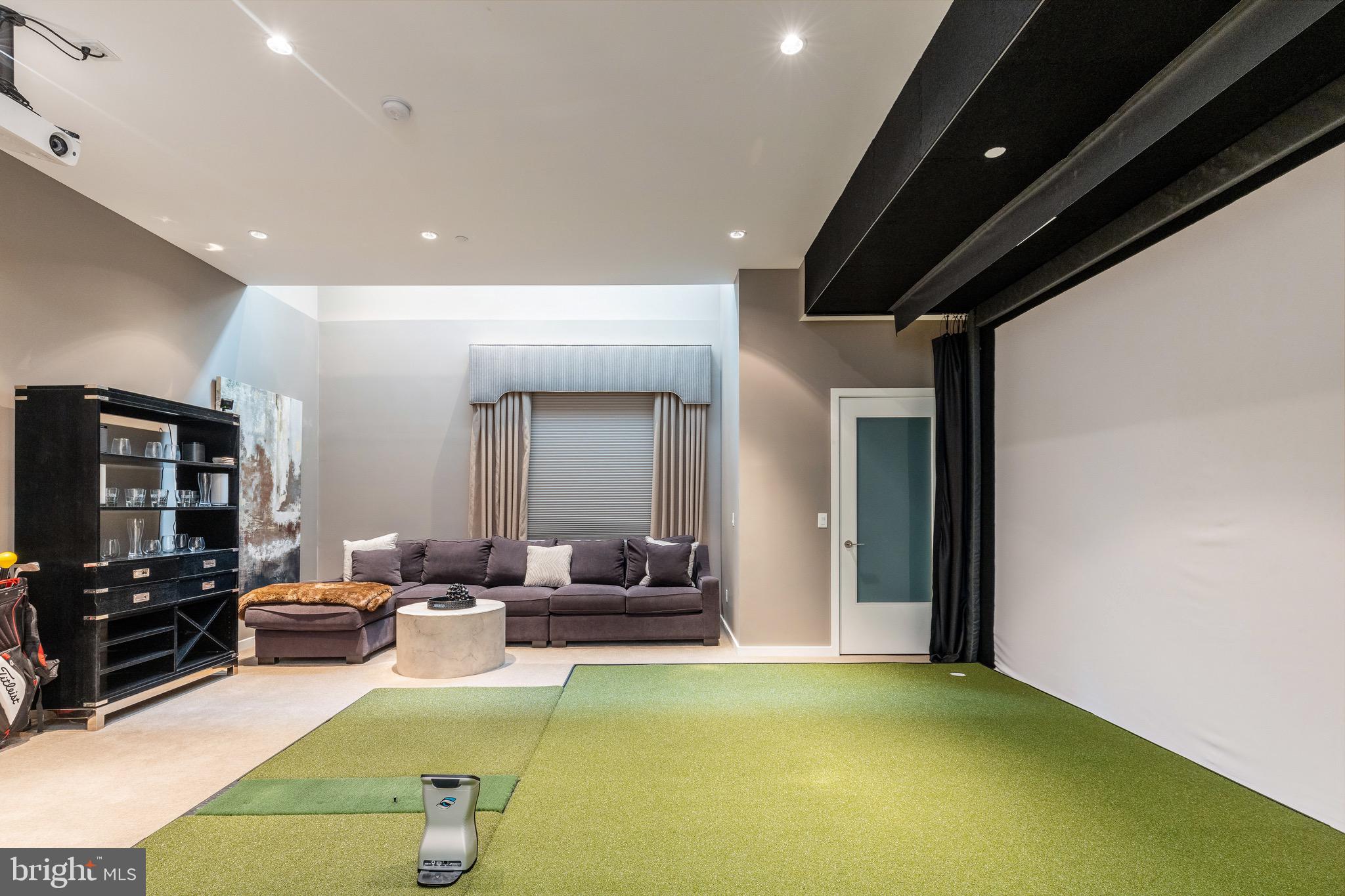 WASHINGTON SQ WEST - Residential