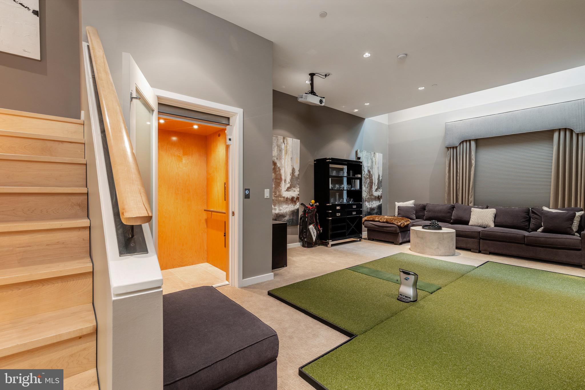 WASHINGTON SQ WEST - Residential