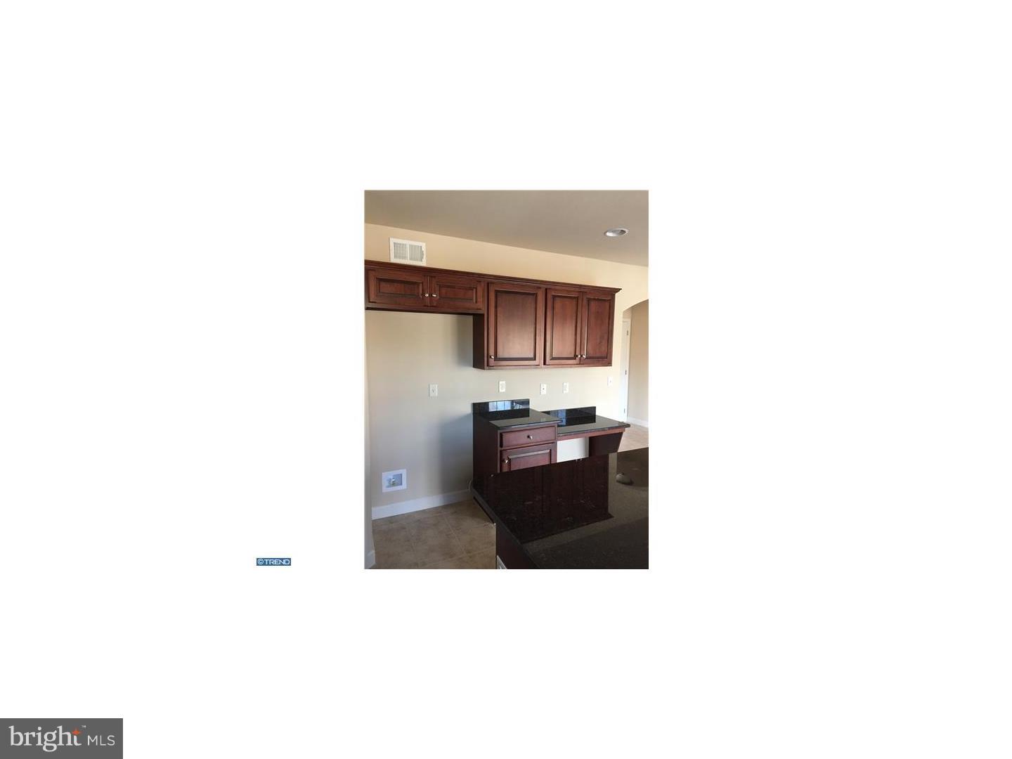 CRESTWOOD - Residential