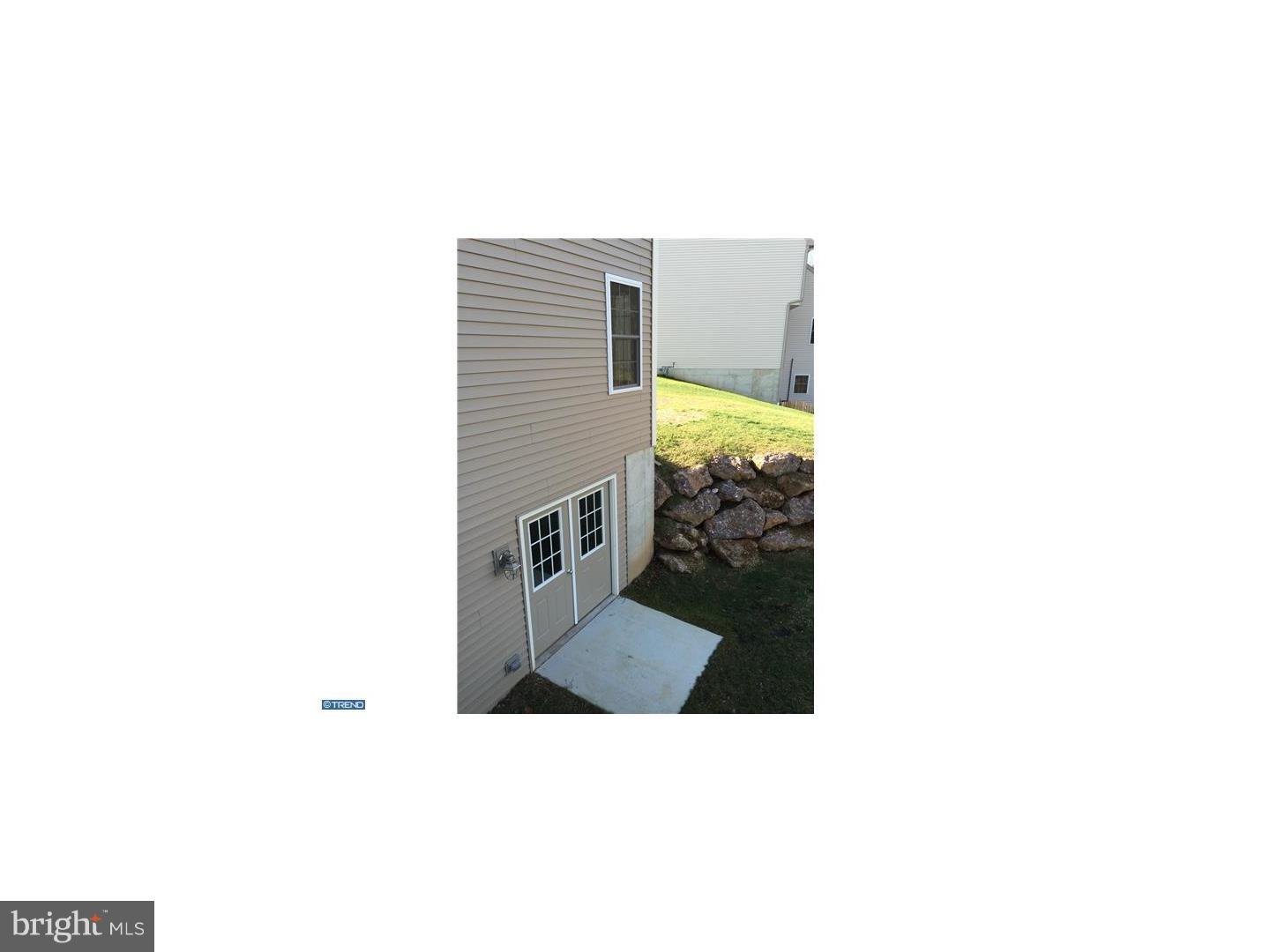 CRESTWOOD - Residential