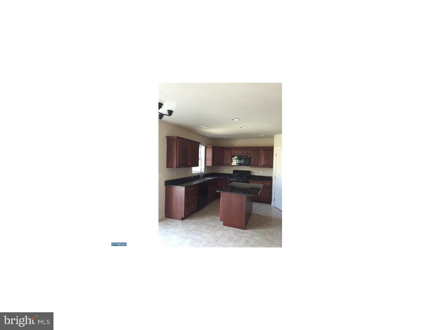 CRESTWOOD - Residential