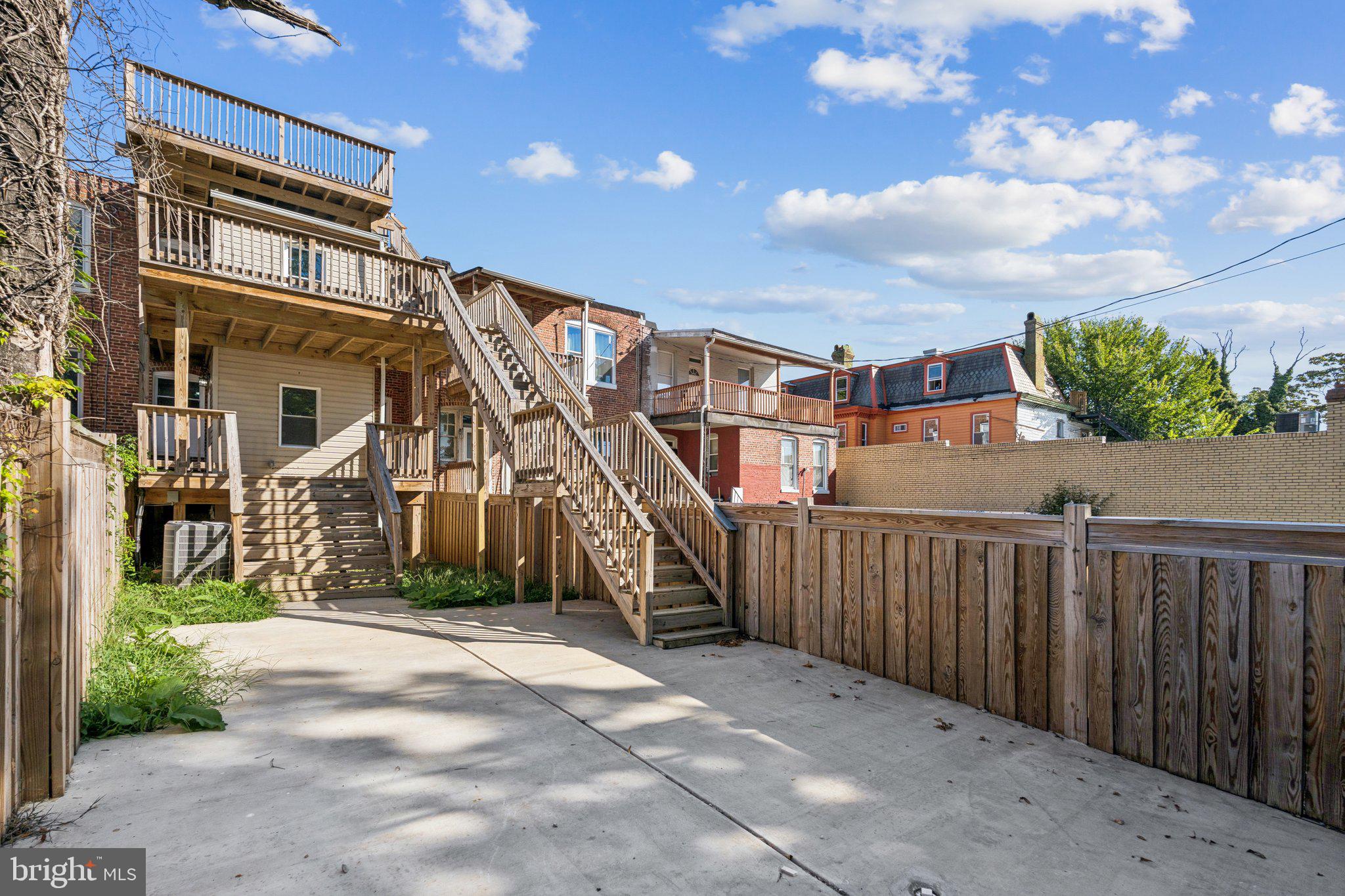 GREENSPRING - Residential