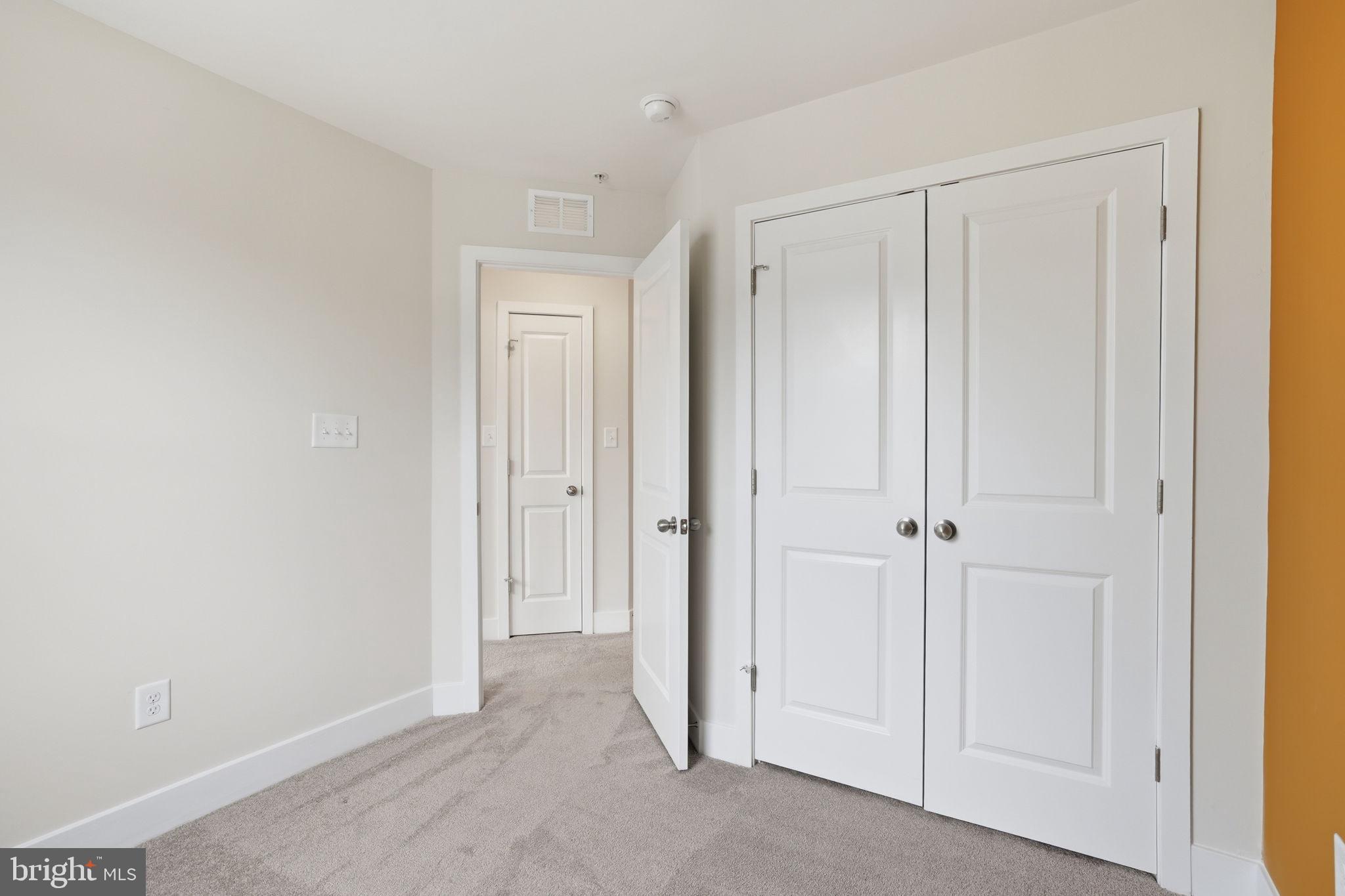 WATER'S LANDING - Residential