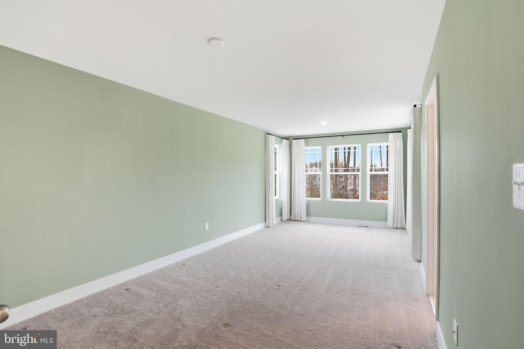 WATER'S LANDING - Residential