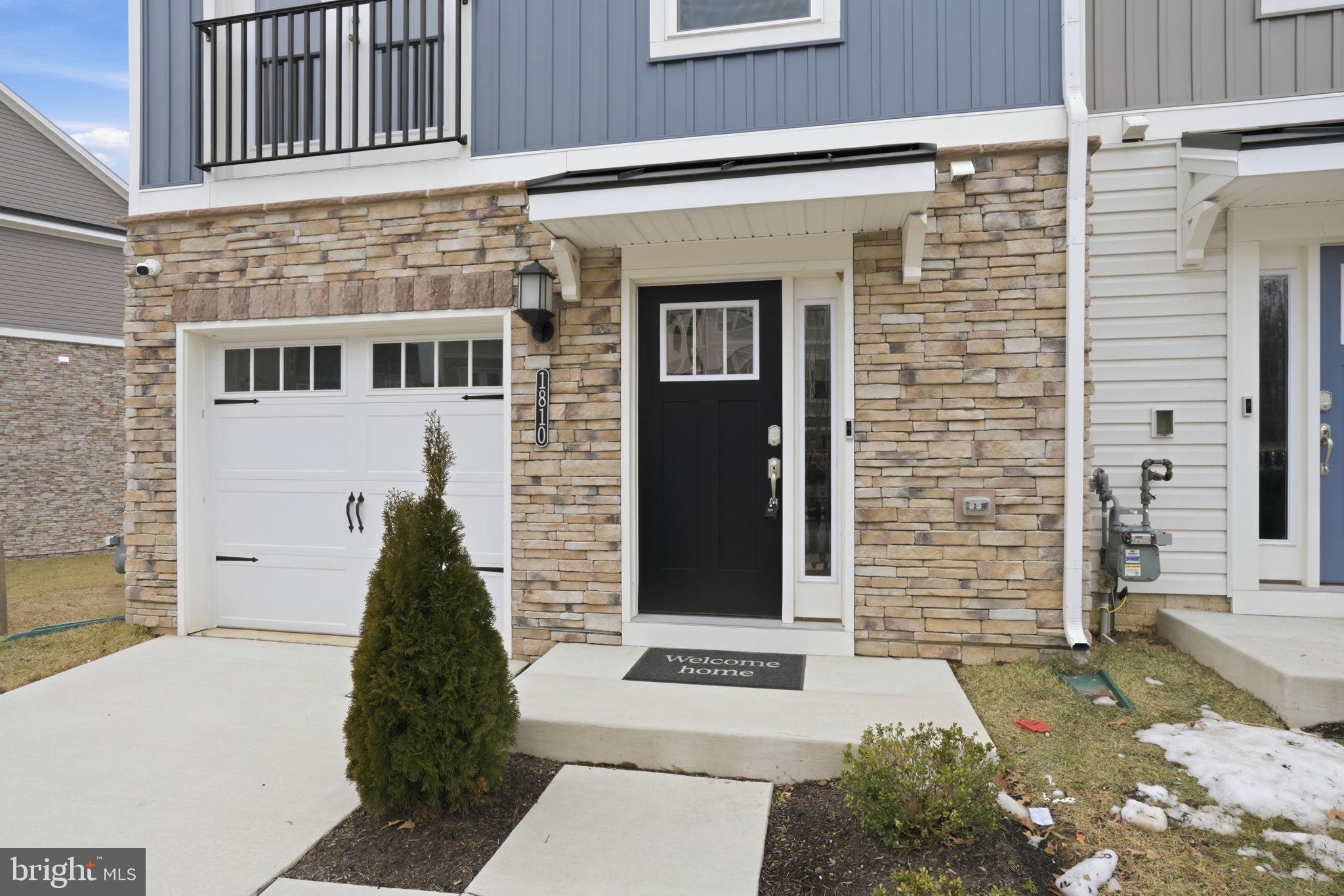 WATER'S LANDING - Residential