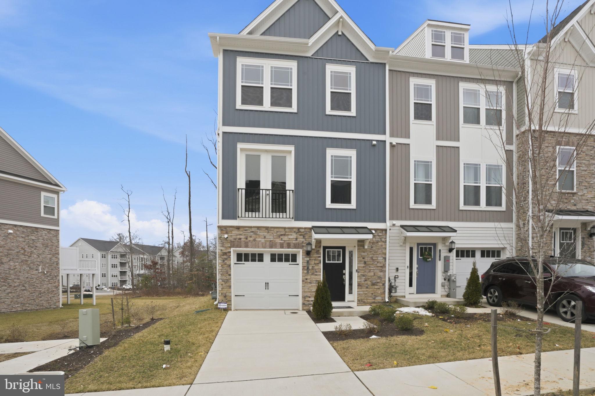 WATER'S LANDING - Residential