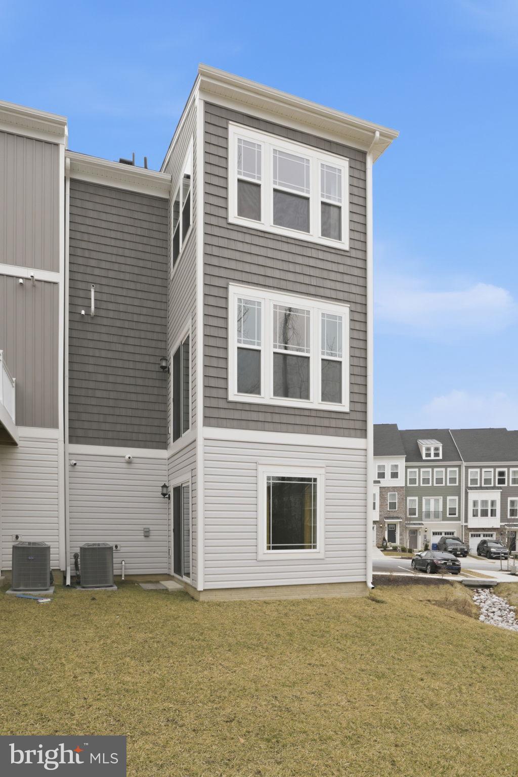 WATER'S LANDING - Residential