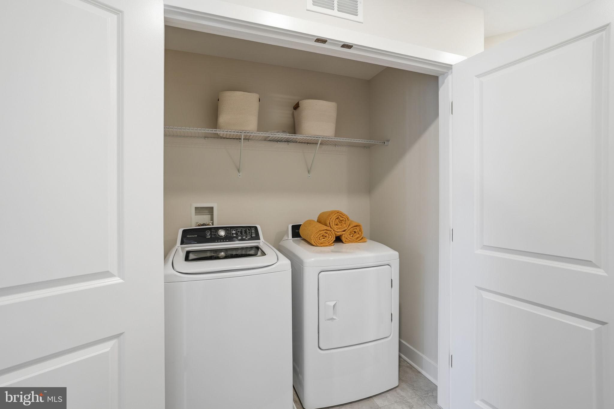 WATER'S LANDING - Residential