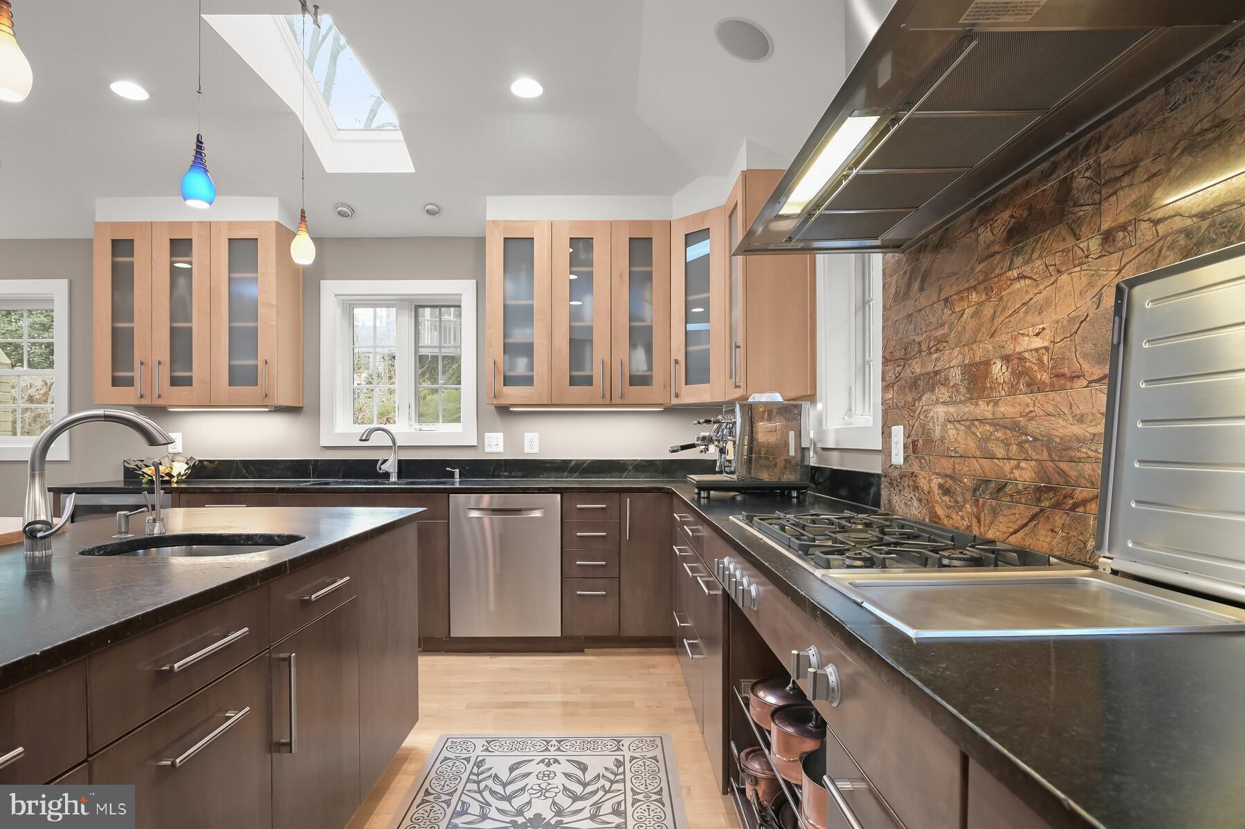 SUMNER - Residential